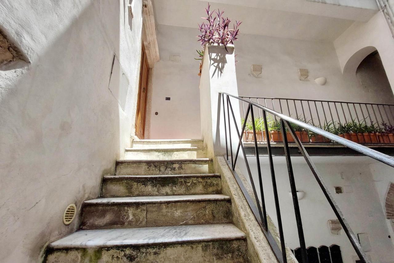 Campo De' Fiori Cute Apartment Рим Екстериор снимка